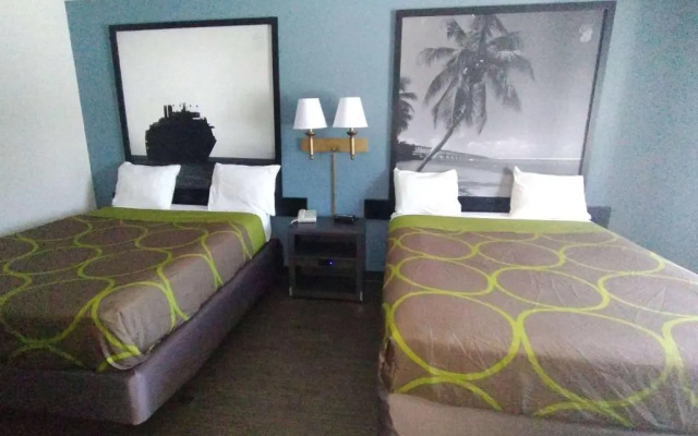 Super 8 Dania/fort Lauderdale
