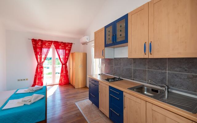 Bonvie Apartments in Center B3