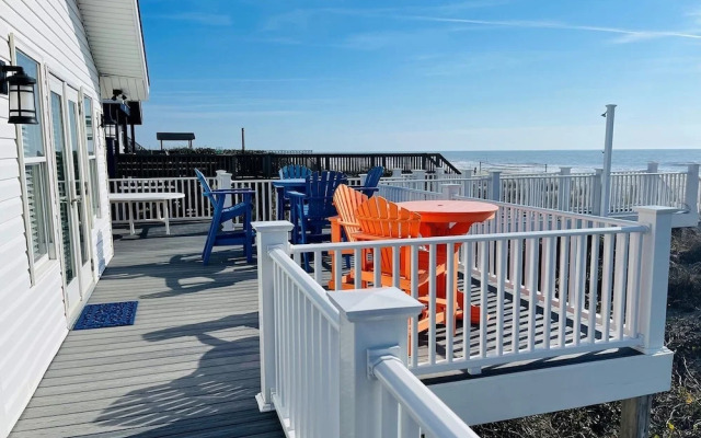 Heaven Sent 4 Bedroom Home by RedAwning