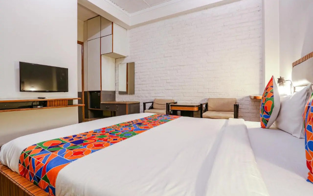 FabHotel Huda Sushant Lok