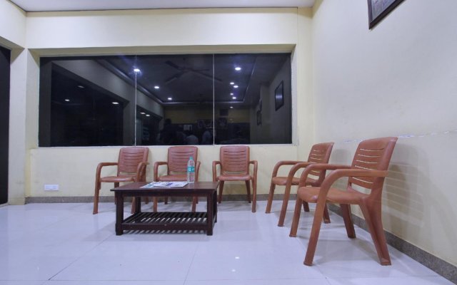 Rathneshwari Residency By OYO Rooms