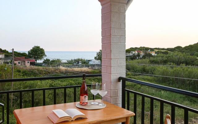 Teta's house sea view