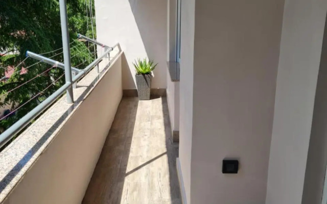 M & M Apartment