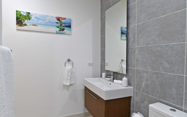 Blue Mall Residence Condos