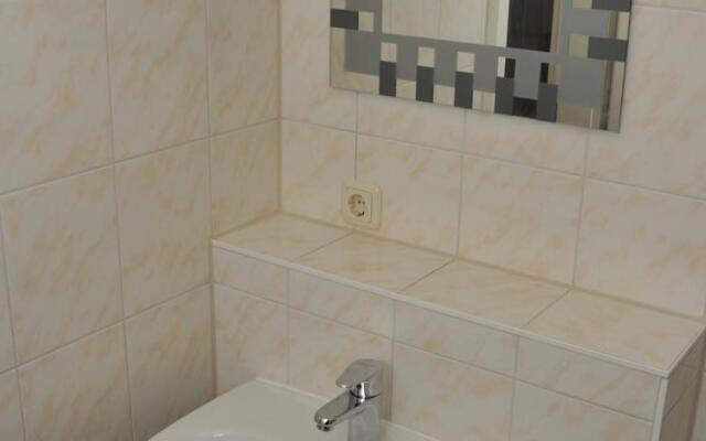 Hotel Pension garni Schwerin-Unterkunft