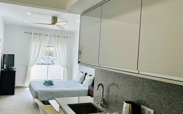 Studio apt With Spectacular Views of Lagos Marina