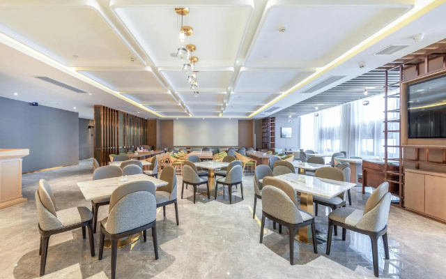 Atour Hotel Wuhan Jiefang Av Tongji Medical