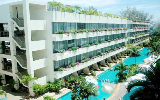 The Cha-am Methavalai Hotel