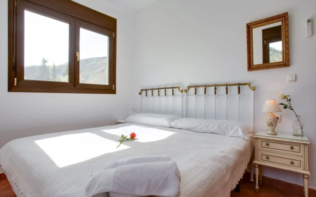 Delightful Villa in Villamena With Private Pool