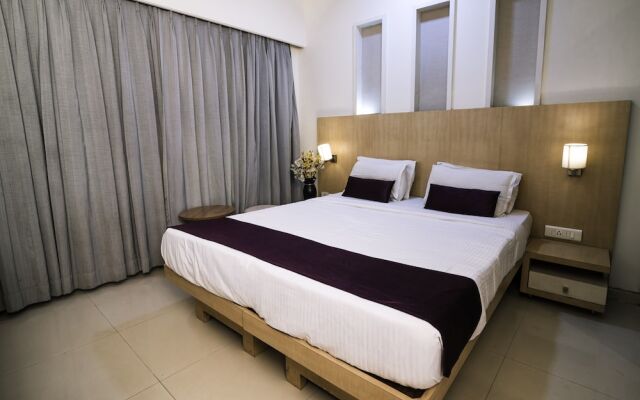 Hotel Monarch Guestline in MIDC Rabale, Navi Mumbai