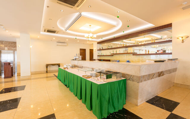 Happy Life Hotel
