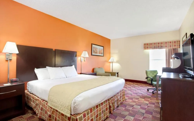 Days Inn & Suites Ridgeland