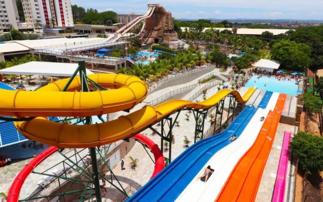 Piazza di Roma Apartamento 915 com parque aquático