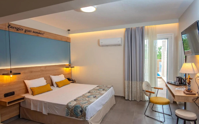 Mythic Summer Hotel