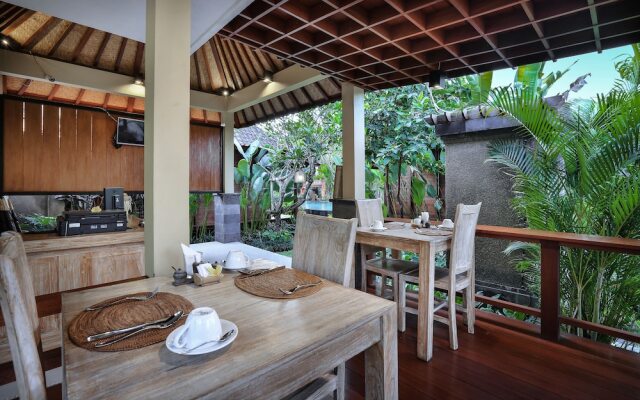 Yana Villas Kemenuh