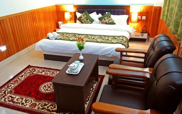 Retreat Hotel & Spa