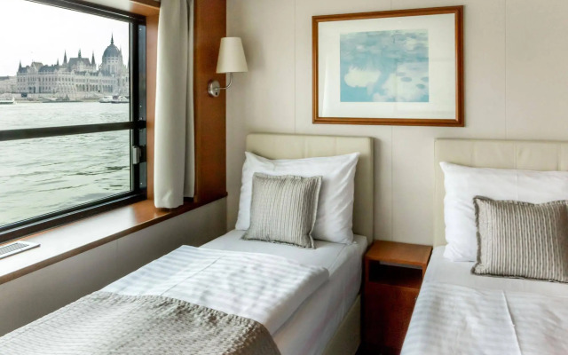 OnRiver Hotels - MS Cezanne