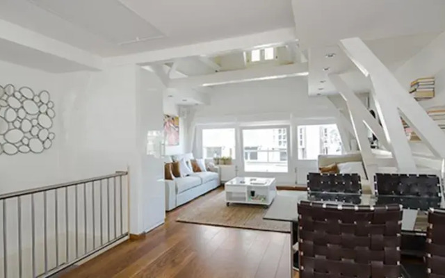 Catch Apartment