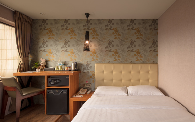 Urtrip Hotel