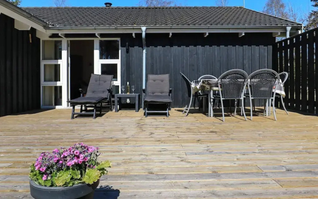 6 Person Holiday Home in Hals-by Traum