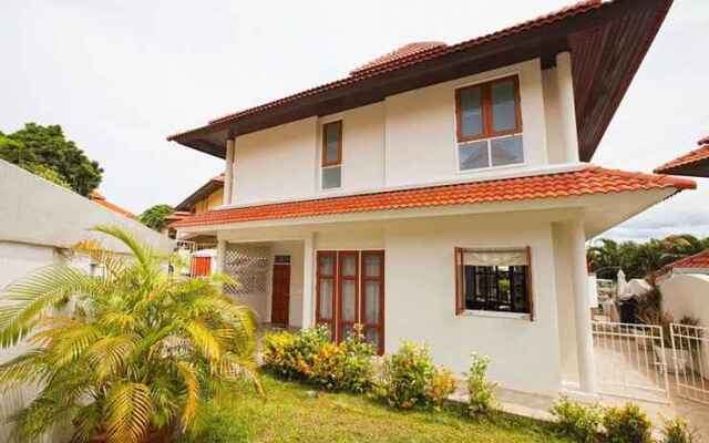 Samui Smile House Villa-3 Bedrooms With Private Pool