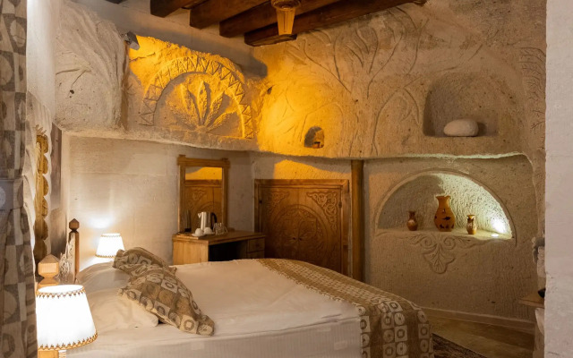 Grand Elite Cave Suites