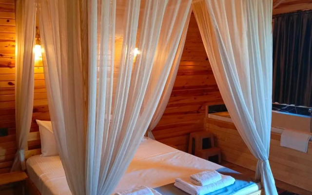 Tas Konak Butik Otel Bungalov