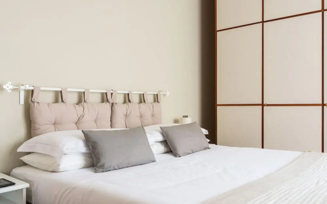 Home at Hotel Reina