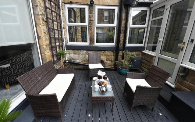 Courtyard Mews