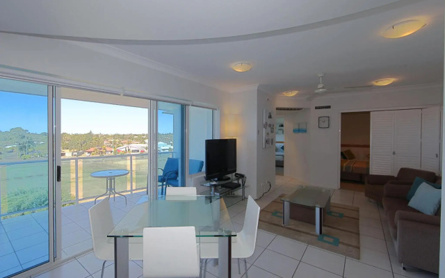 Koola Beach Apartments Bargara