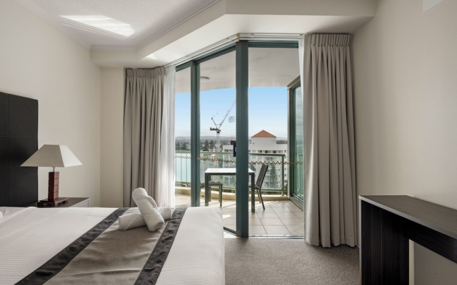 1BR Ocean View Apartment - Sun City 2303 – Guest Rooms – Gold Coast