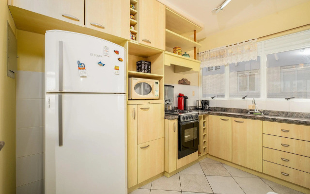 Apto c/churrasqueira a 300m da praia MDO201