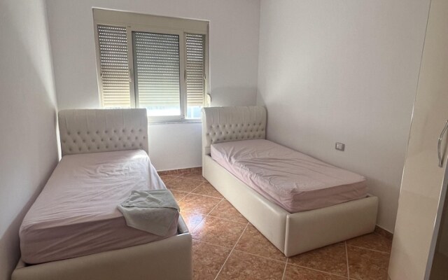 Inviting 2-bed Apartment in Durrës