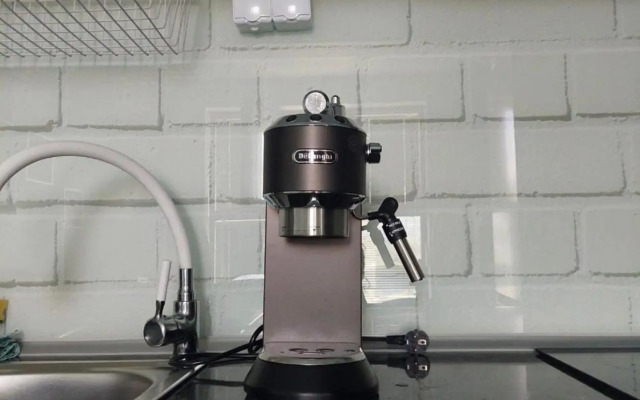 Mountain View Apartment 1 + Parking