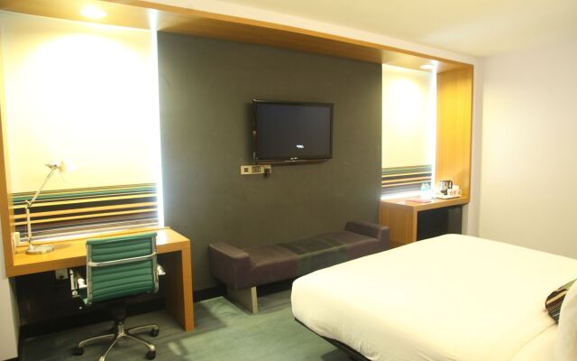 Hotel 6 Chandigarh Zirakpur