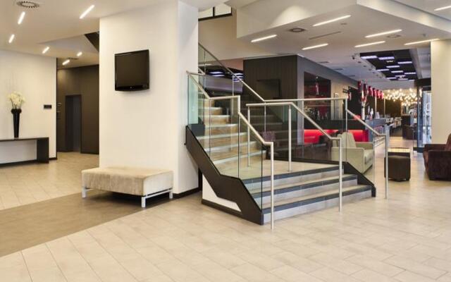 Crowne Plaza Birmingham City Centre by IHG