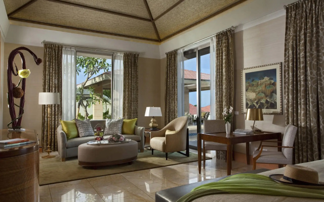 Mulia Villas