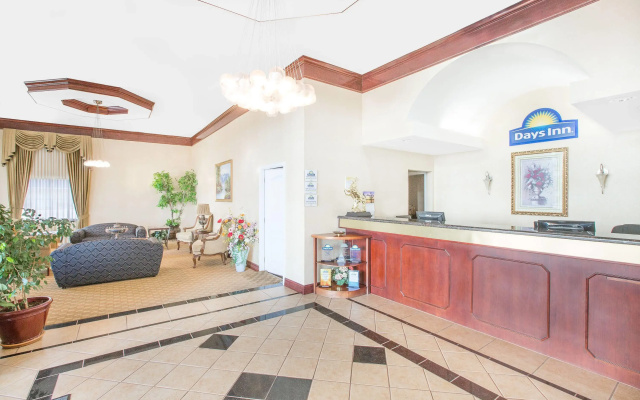 Days Inn by Wyndham Robstown