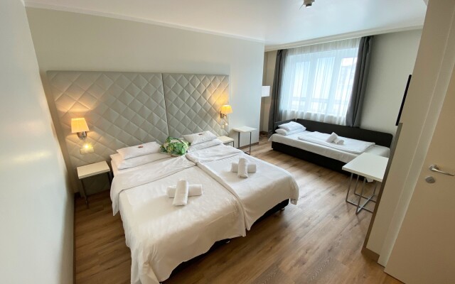 FortyPlusOne Hotel