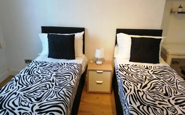 Dream Time Apartments-Aqua Suite