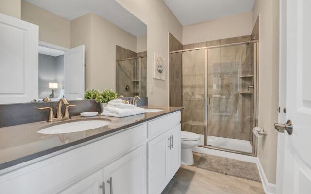 Storey Lake 9 BR Villa with Game Room