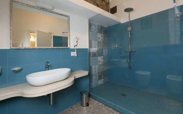 Porta Di Mezzo Luxury suites and rooms