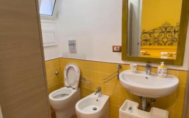 Giallo Napoli