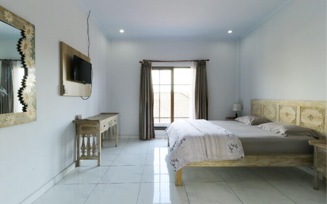 Pudak Sari Homestay by ZUZU