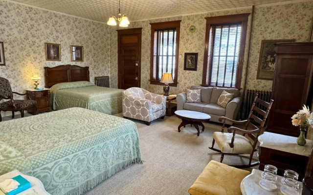 Cripple Creek Hospitality House & Travel Park