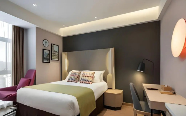 Campanile Hotel Wuhan Zhongnan Road Metro Station