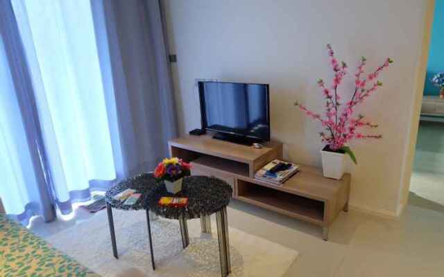 Atlantis Condo Resort A218