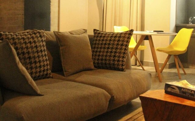 Urbano Hotel By Roots