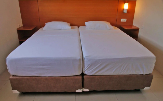 RedDoorz Kupang Baru