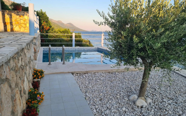 Villa sea oasis Ratac
